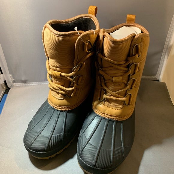 Universal Thread - Picture 3 of 4